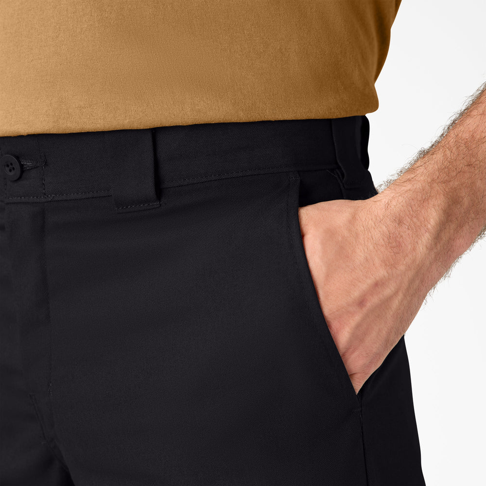 13" FLEX Relaxed Fit Cargo Shorts